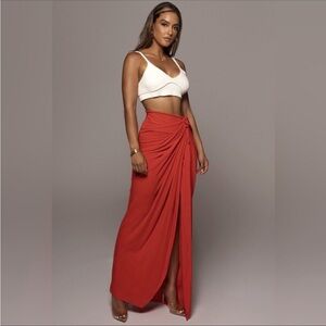 Noelia slit skirt NWT jluxlabel